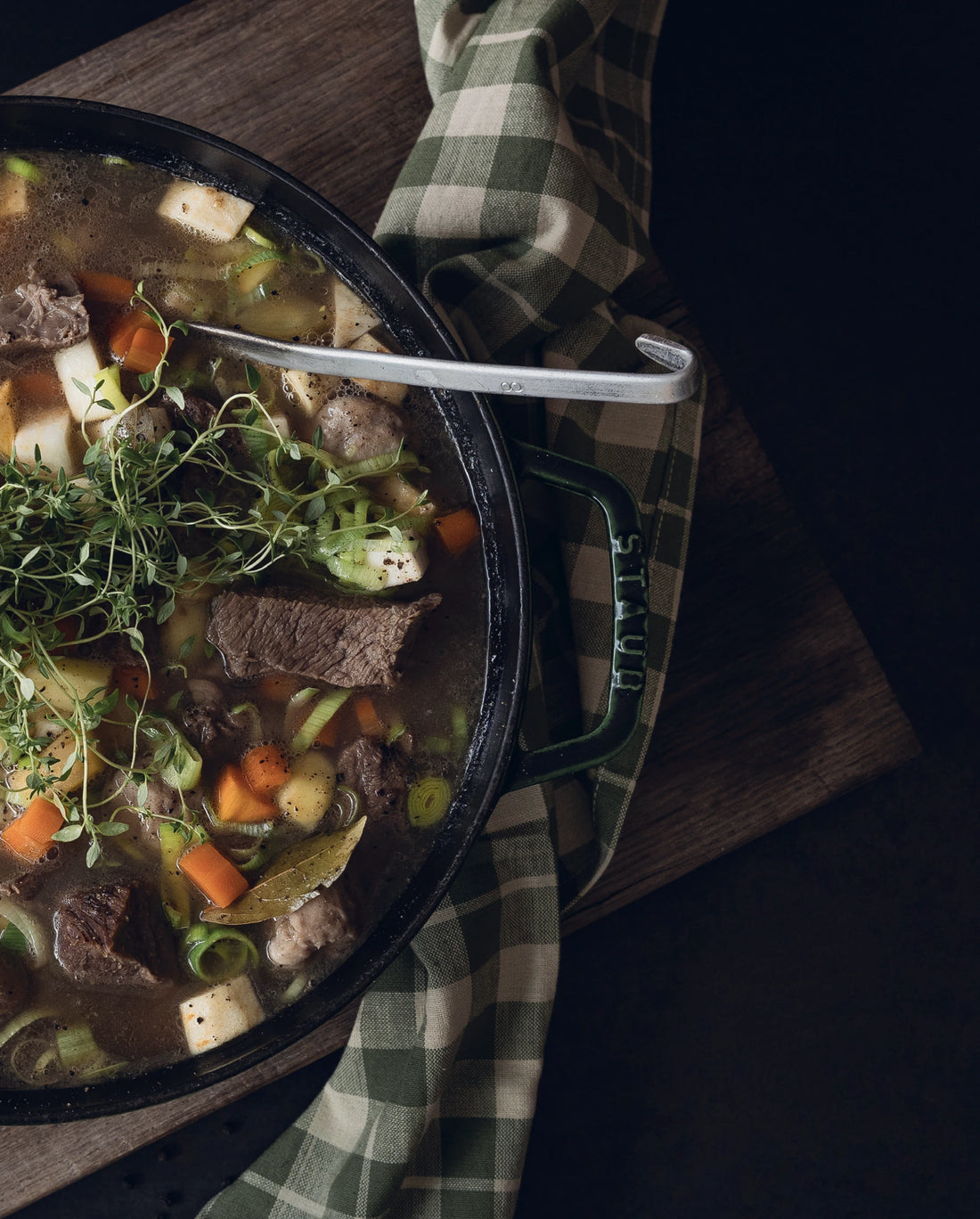 Kraftbaserte supper, høyre halvdel av bildet
